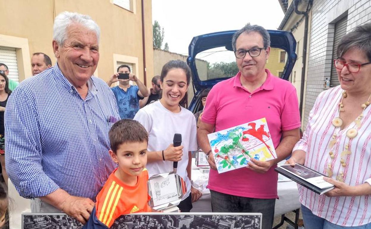 Villamondrín de Rueda celebra el XXIV Concurso de Pintura y Dibujo